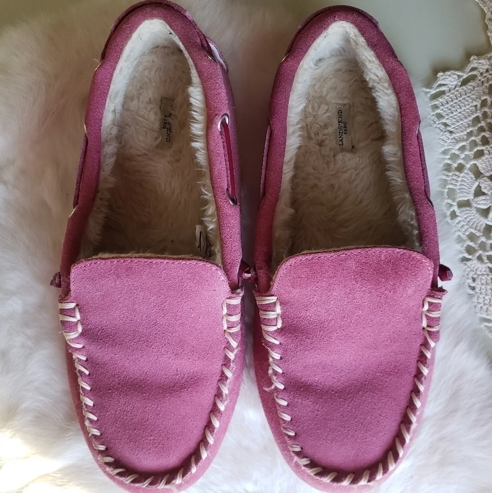 Lands' End Girl's Suede Mocassin Slippers-Size 6